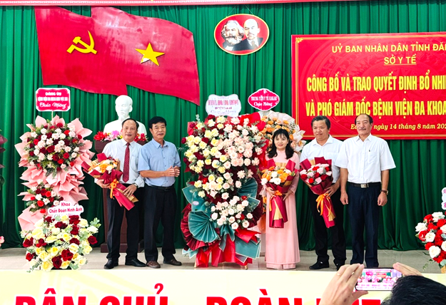 Hội nghị công bố và trao quyết định bổ nhiệm chức vụ Giám đốc và Phó Giám đốc Bệnh viện Đa khoa Khu vực 333.